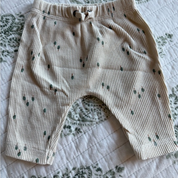 Carter's Kids Bundle - 3 Months - Picture 11 of 14